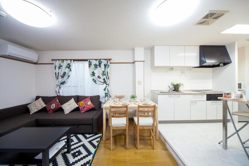 Hotel Super Spacious In Shinsaibashi Osaka